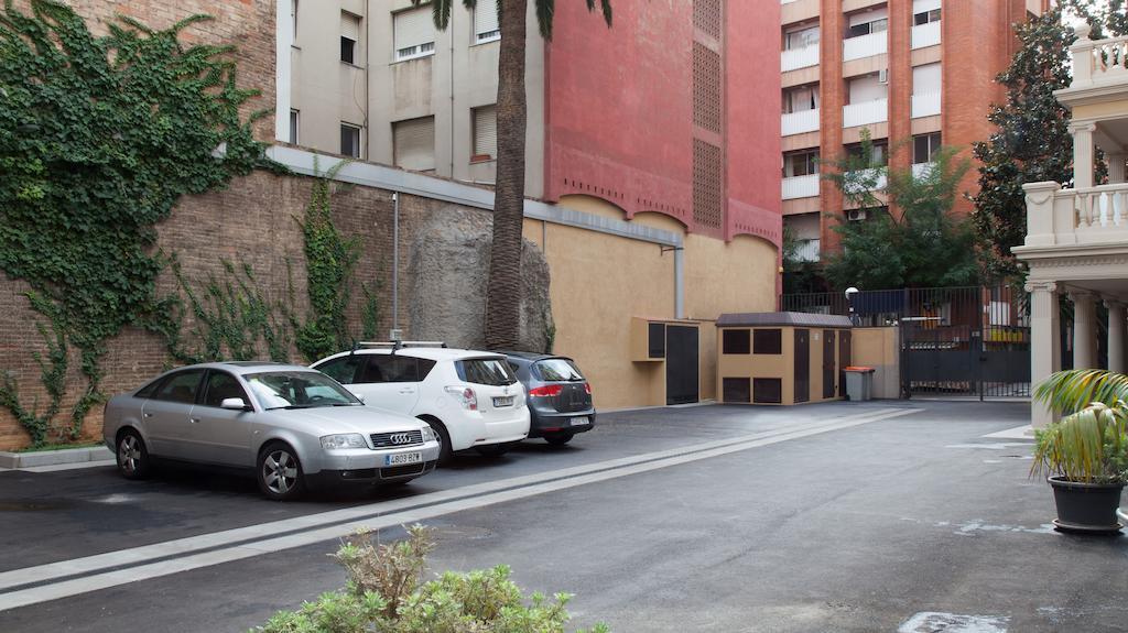 Residencia Erasmus Gracia Apartman Barcelona Kültér fotó