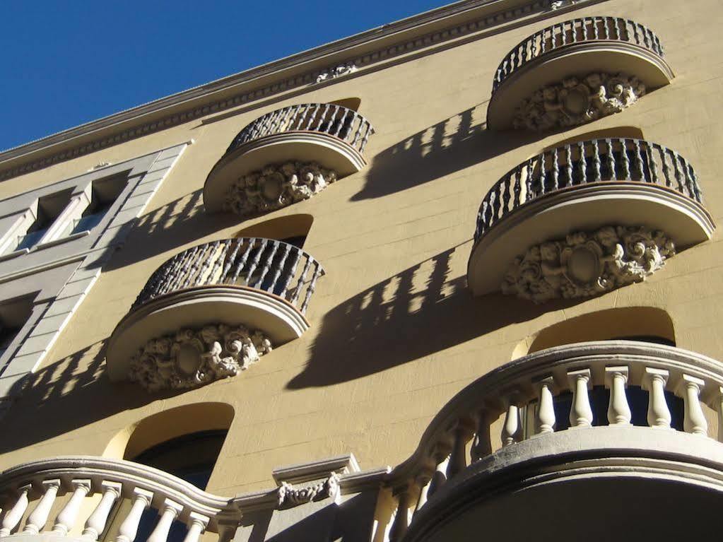 Residencia Erasmus Gracia Apartman Barcelona Kültér fotó